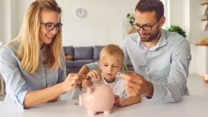 Mơ Thấy Cho Tiền Người Khác