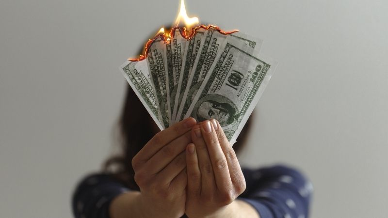 Mơ Thấy Người Lạ Cho Tiền