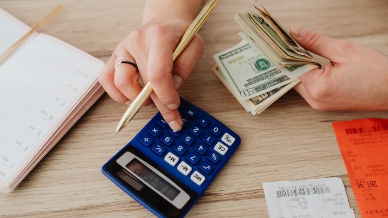 Mơ Thấy Tiền Bị Cắn Nát