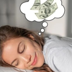 Vì Sao Bạn Lại Mơ Thấy Tiền Liên Quan Đến Kiếp Trước?