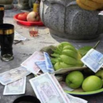 Mơ Thấy Tiền Ở Trên Bàn Thờ Là Điềm Gì? Giải Mã Chi Tiết Từng Trường Hợp
